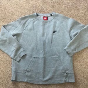 Nike sweatshirt with front pocket Clearance